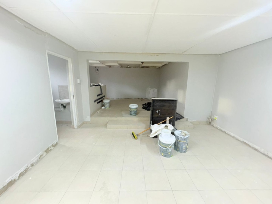 7 Bedroom Property for Sale in Sunnyridge Eastern Cape